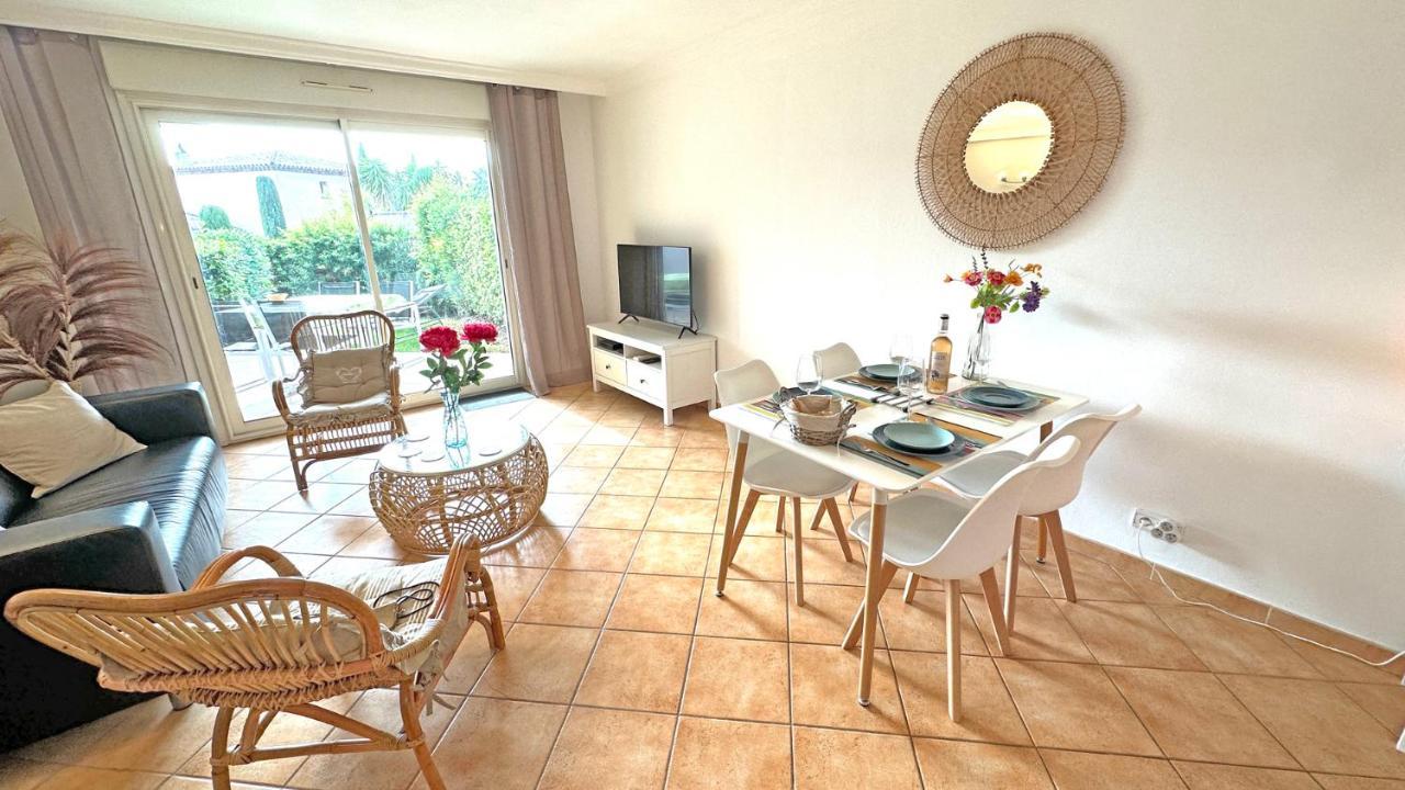 Appartement Les Pins Bleus A8 Sainte-Maxime Zewnętrze zdjęcie
