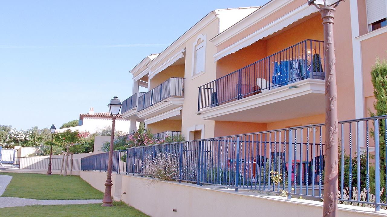 Appartement Les Pins Bleus A8 Sainte-Maxime Zewnętrze zdjęcie