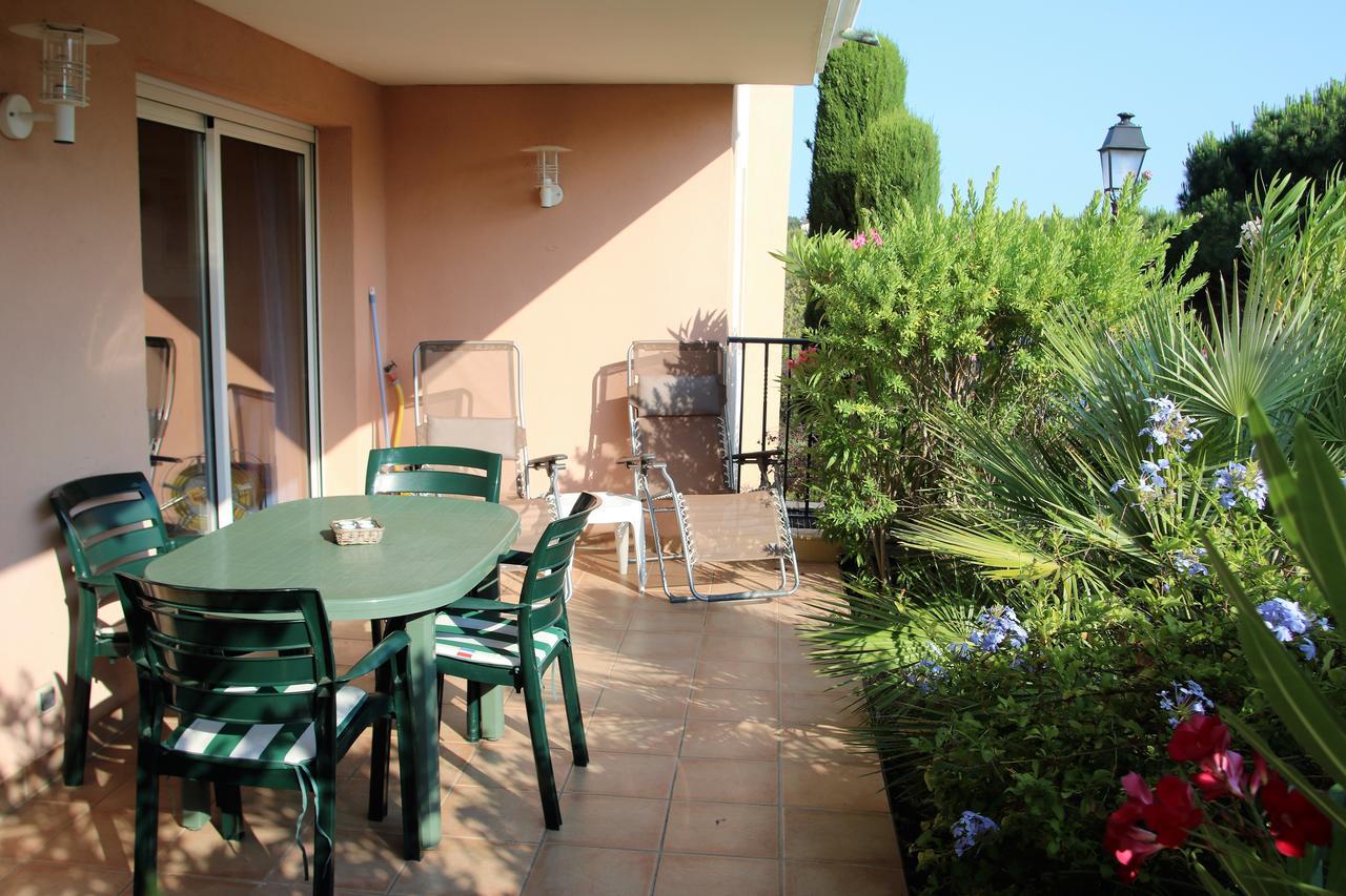 Appartement Les Pins Bleus A8 Sainte-Maxime Zewnętrze zdjęcie