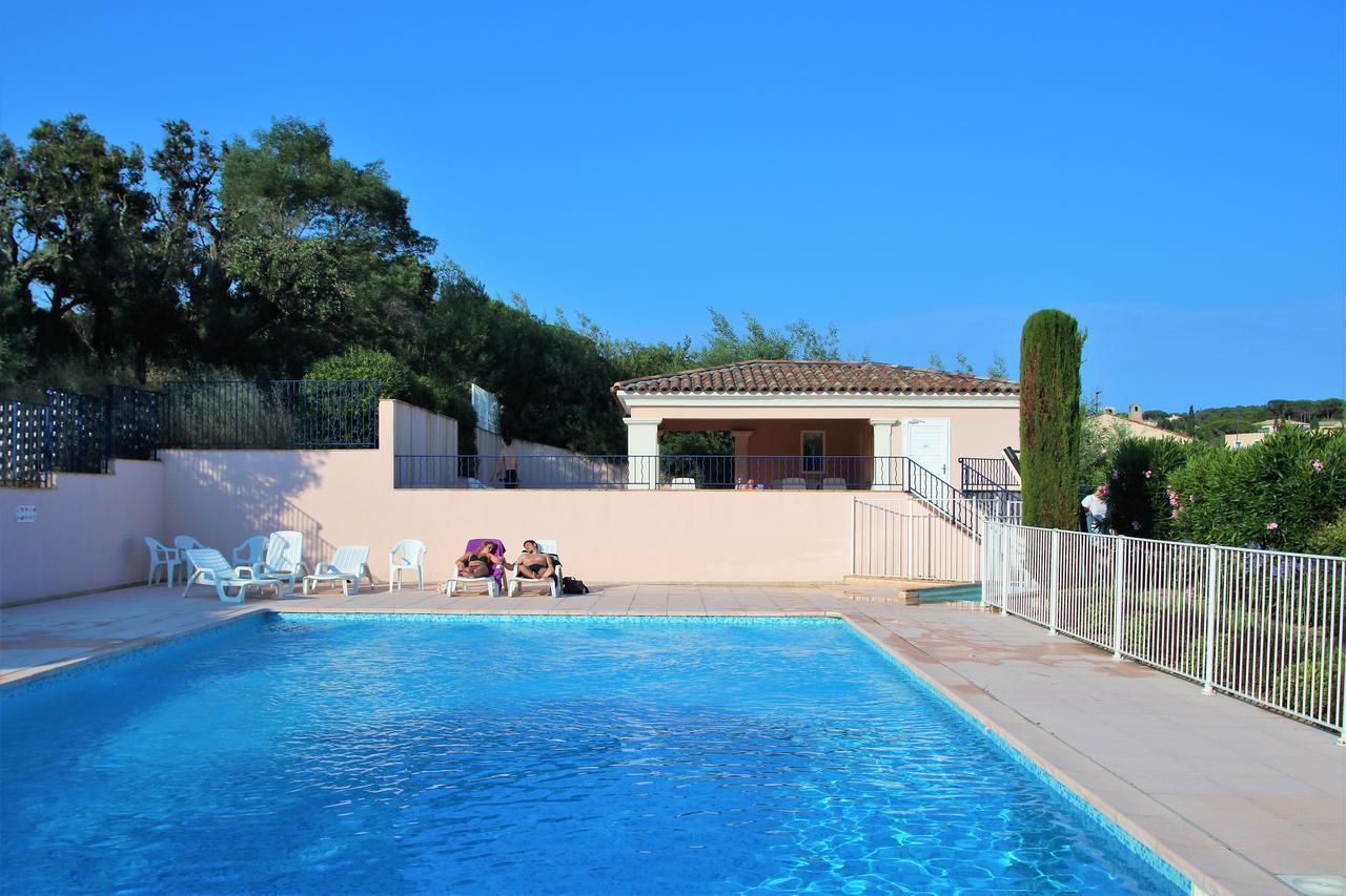 Appartement Les Pins Bleus A8 Sainte-Maxime Zewnętrze zdjęcie
